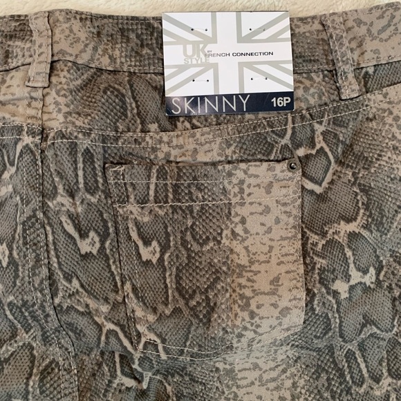 French Connection Python Chic Beige Crease Lightening Skinny Pants Size … - Picture 13 of 17